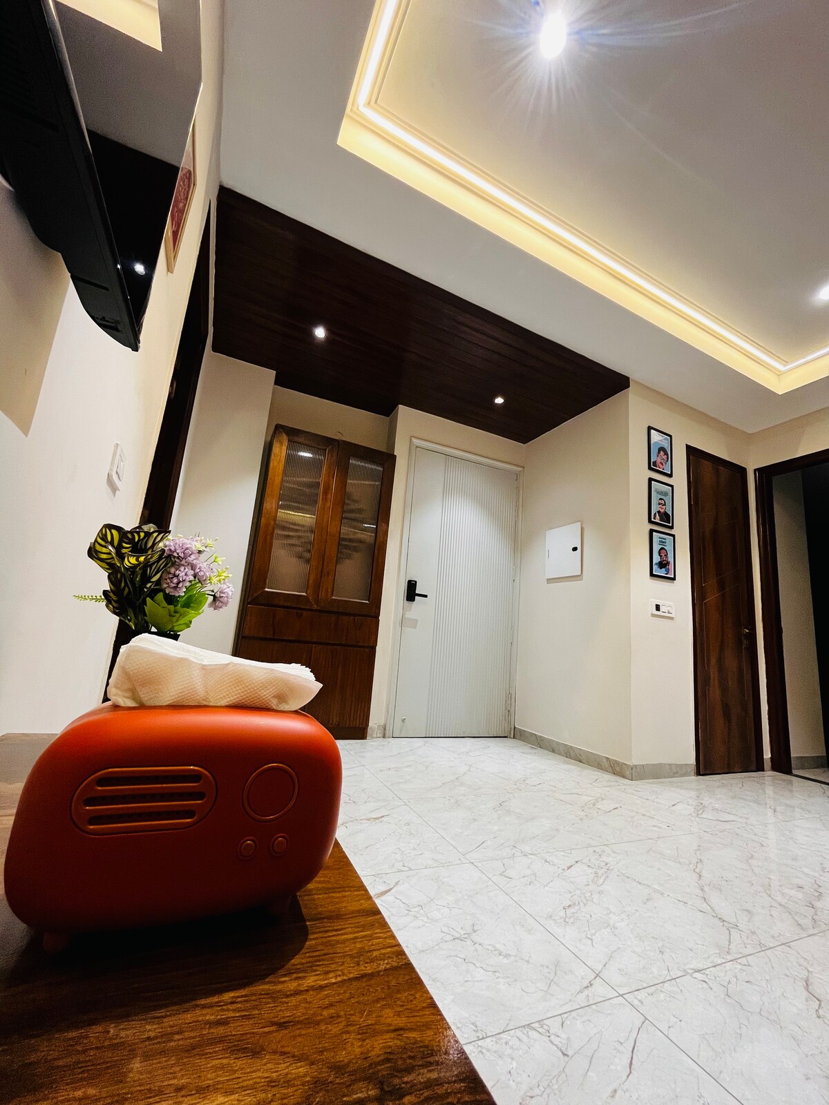 Urban Deck Stylish Cozy 3BHK Home - Tap to explore photos