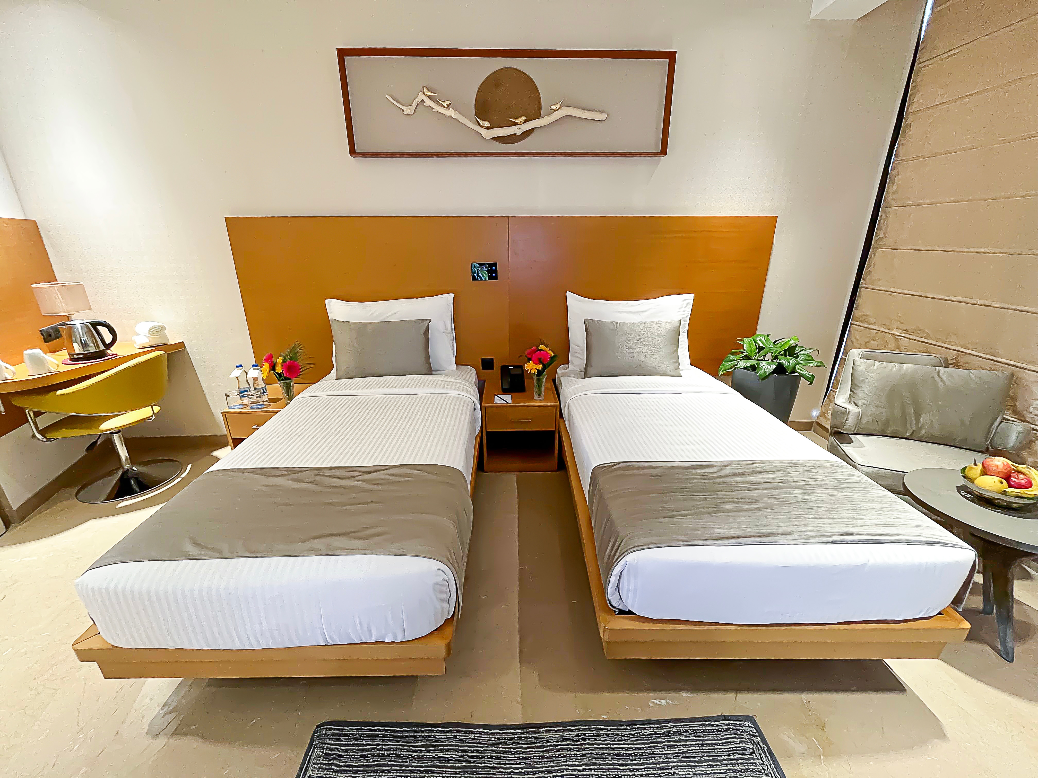 Morvee Hotels Alipore - Tap to explore photos