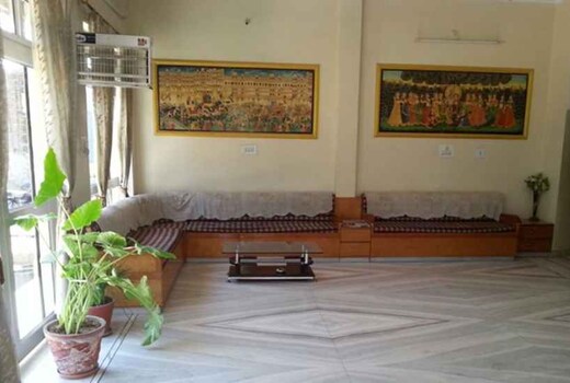 Hotel Krrish Palace