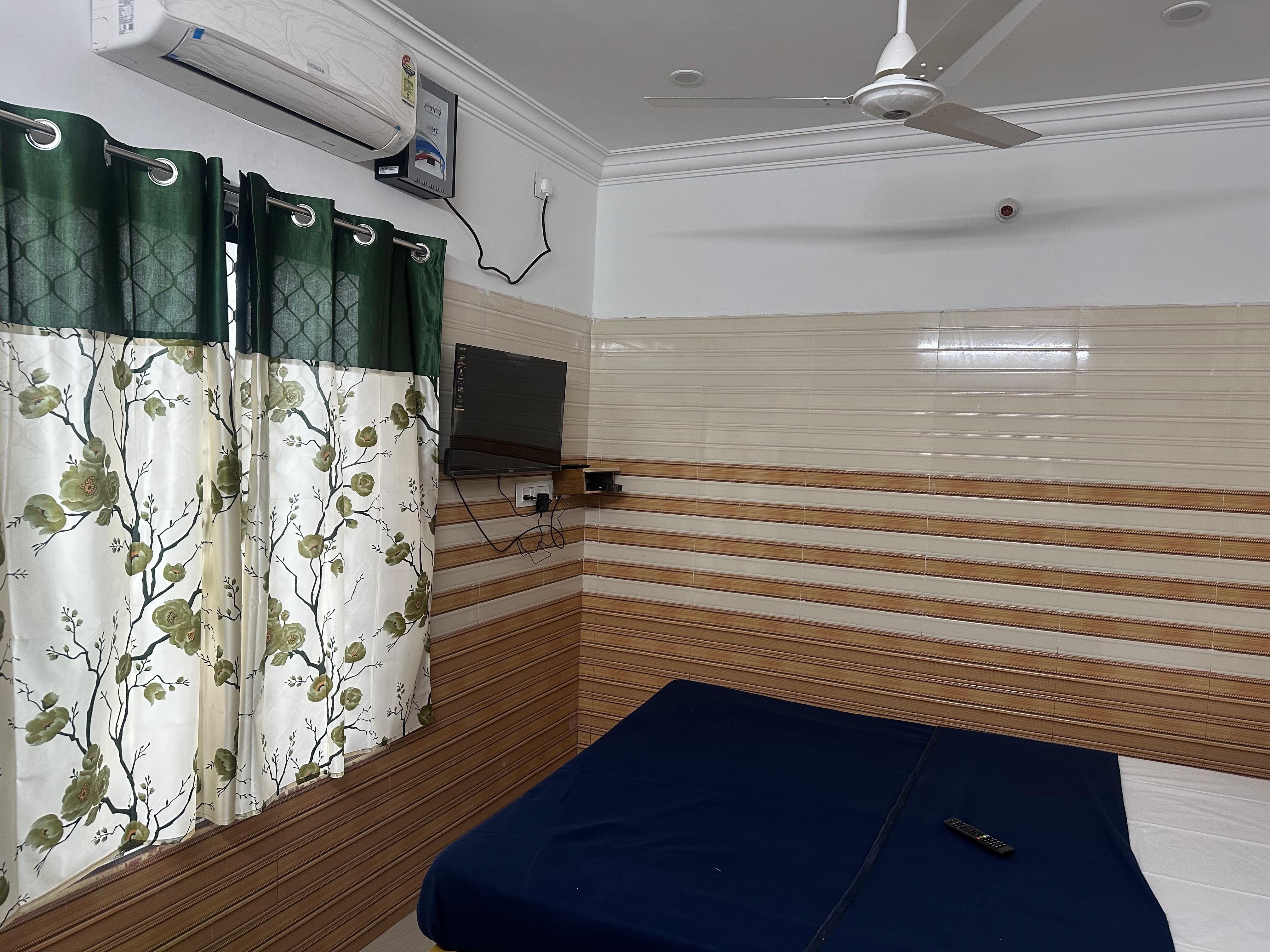 SHARMILA SEA VIEW INN - Tap to explore photos