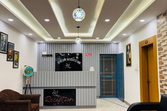 Rooms of Jehlum Heights Inn
