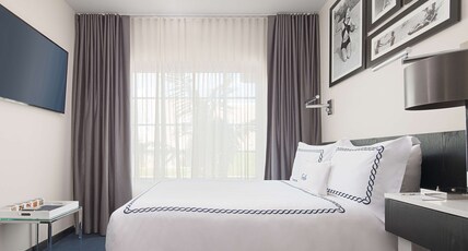 Gale South Beach, Curio Collection by Hilton Room Type - 1 DOUBLE SIGNATURE