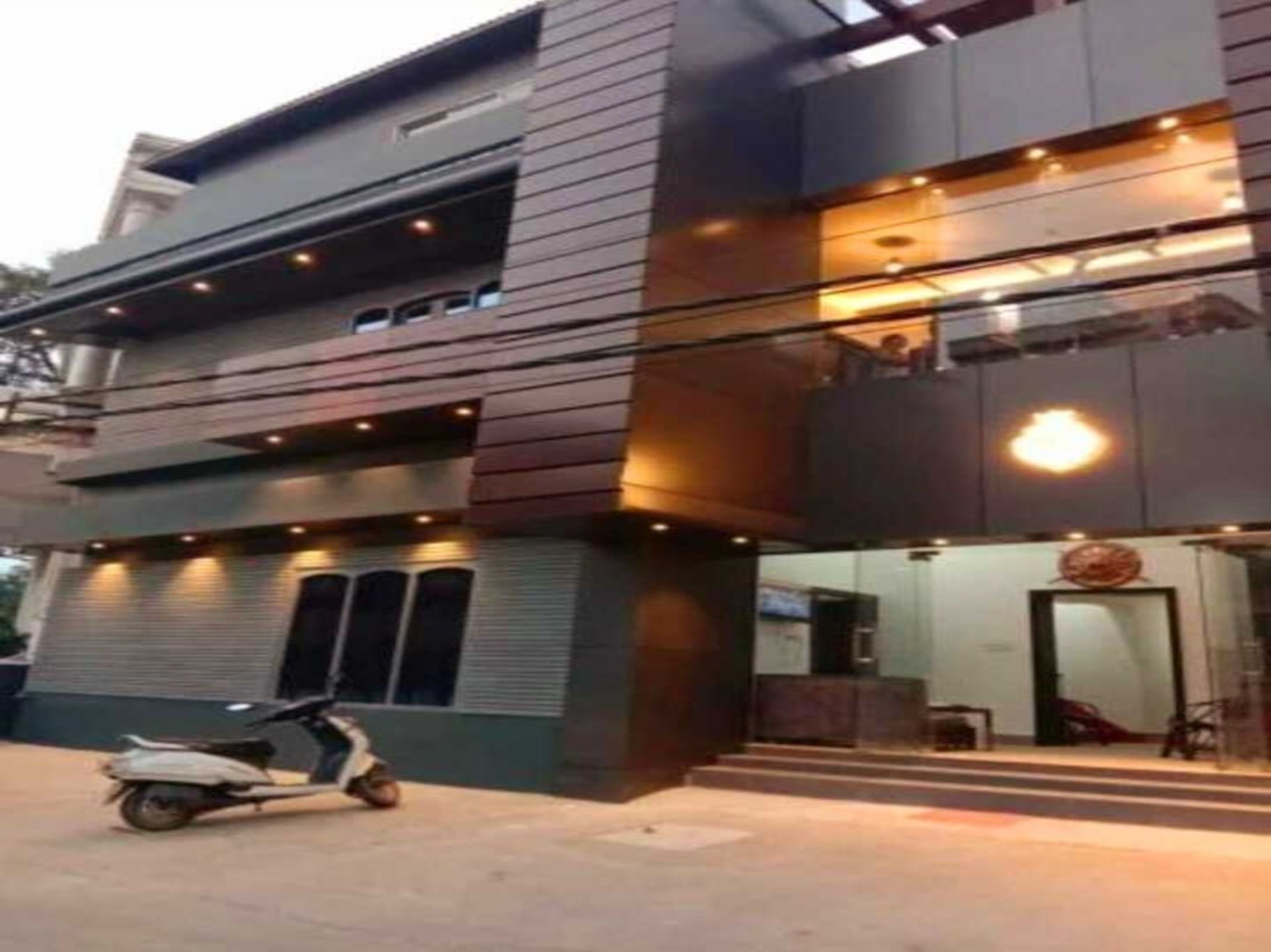 Super Hotel O Centrum - Tap to explore photos