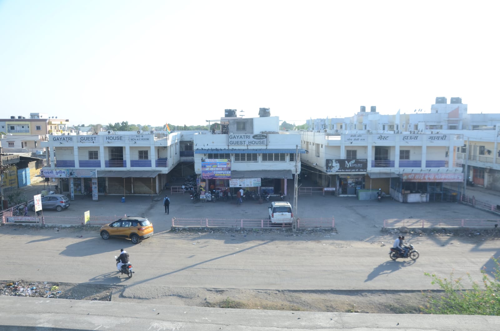 gayatri guest house - Tap to explore photos