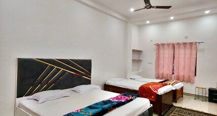 New Kashi Paying Guest House Varanasi Room Type - four bed room