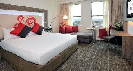 Novotel Melbourne Glen Waverley Room Type - Superior Room 1 King Bed