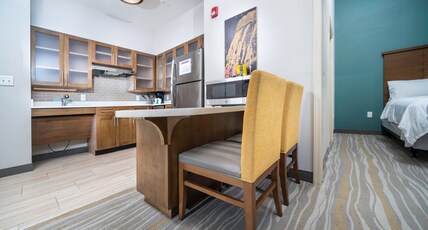Staybridge Suites SUMMERVILLE Room Type - 2 Queen Beds 1 Bedroom Suite Comm Access