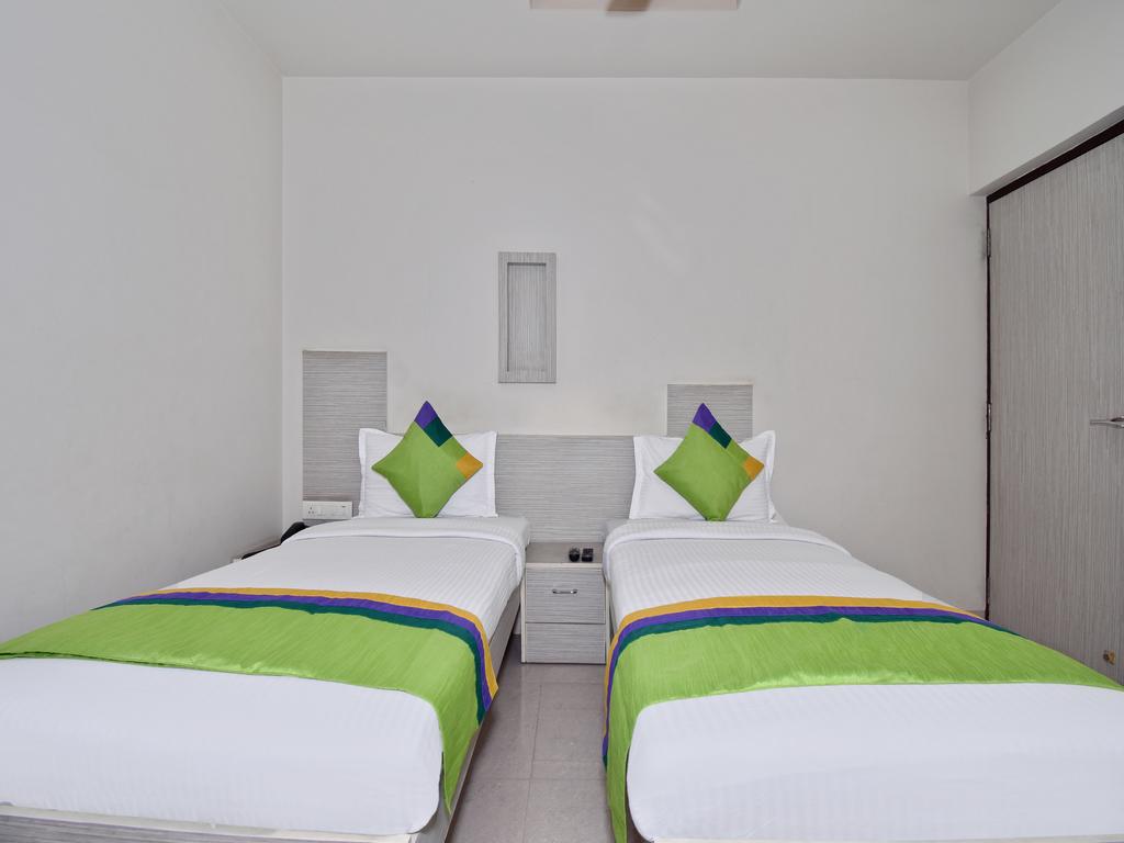 Hotel Gayatri Inn Annex - Tap to explore photos