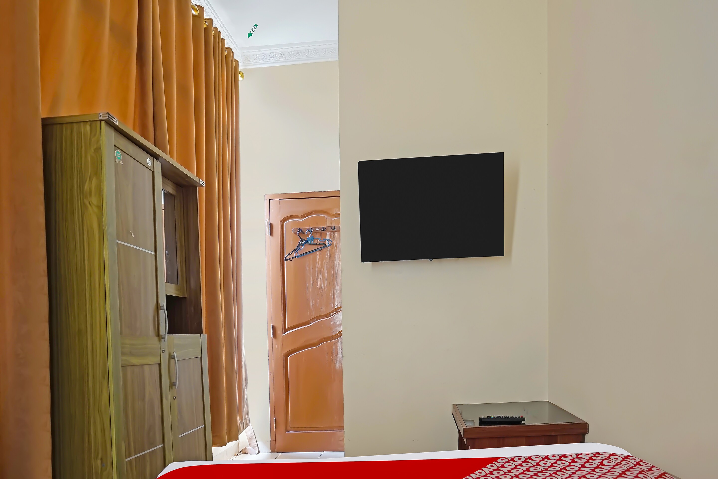 Hotel O Wisma Empat Lima Syariah - Tap to explore photos