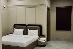 Raj Inn