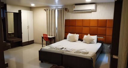 HOTEL EASTERN PLAZA Room Type - Executive Double Room
