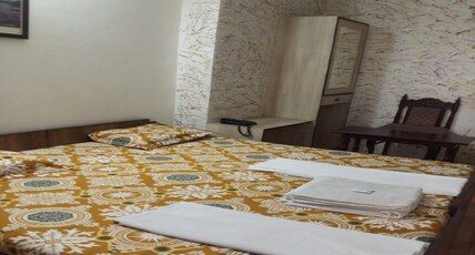 Hotel Sai Palace Room Type - Deluxe AC