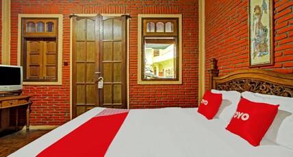 Hotel O Villa Papada Room Type - Indonesia Deluxe Double