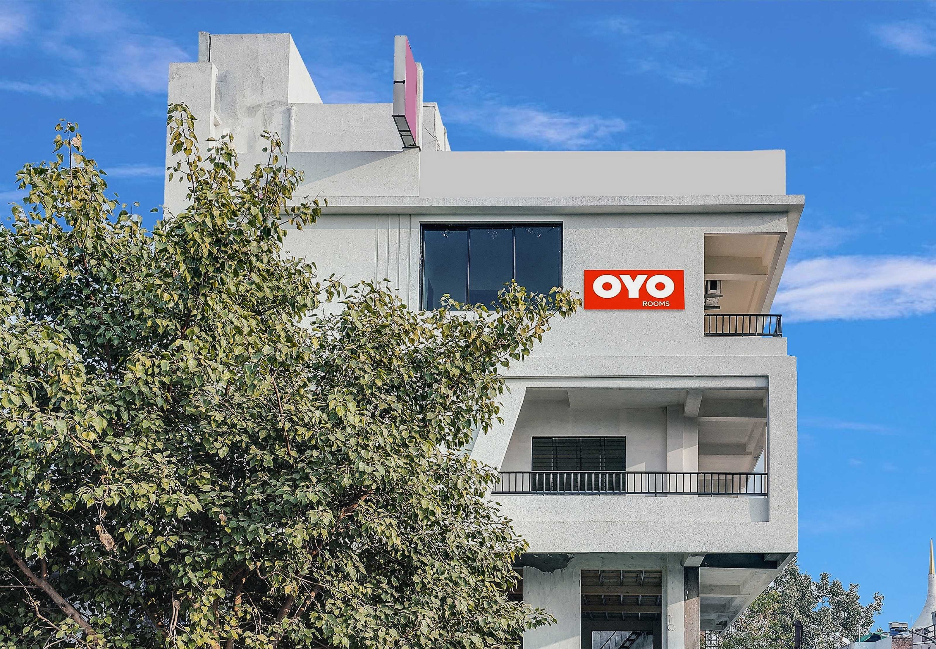Hotel O White Villa - Tap to explore photos