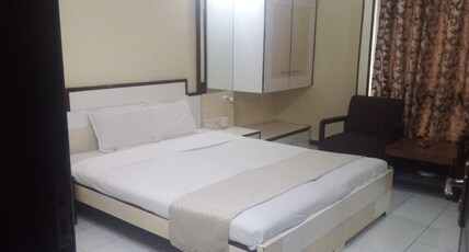 HOTEL HAPPY TIMES Room Type - Deluxe AC Room