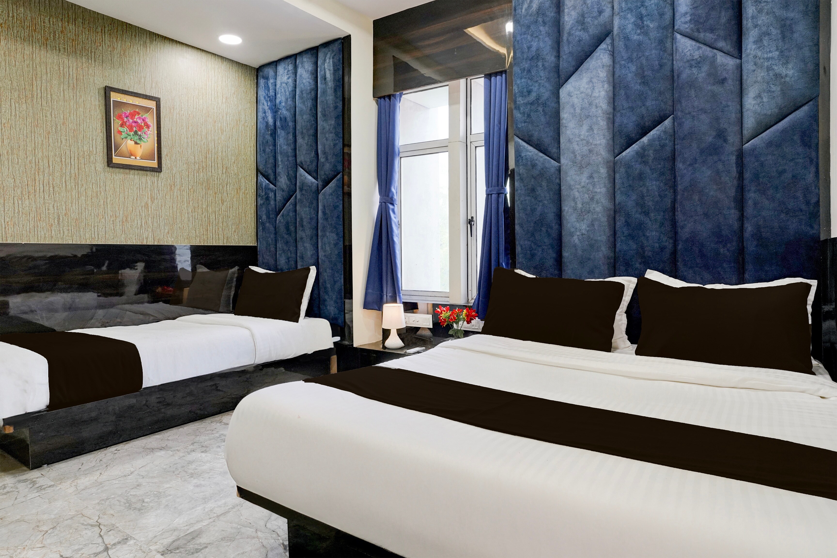 Hotel O Shubham Inn - Tap to explore photos