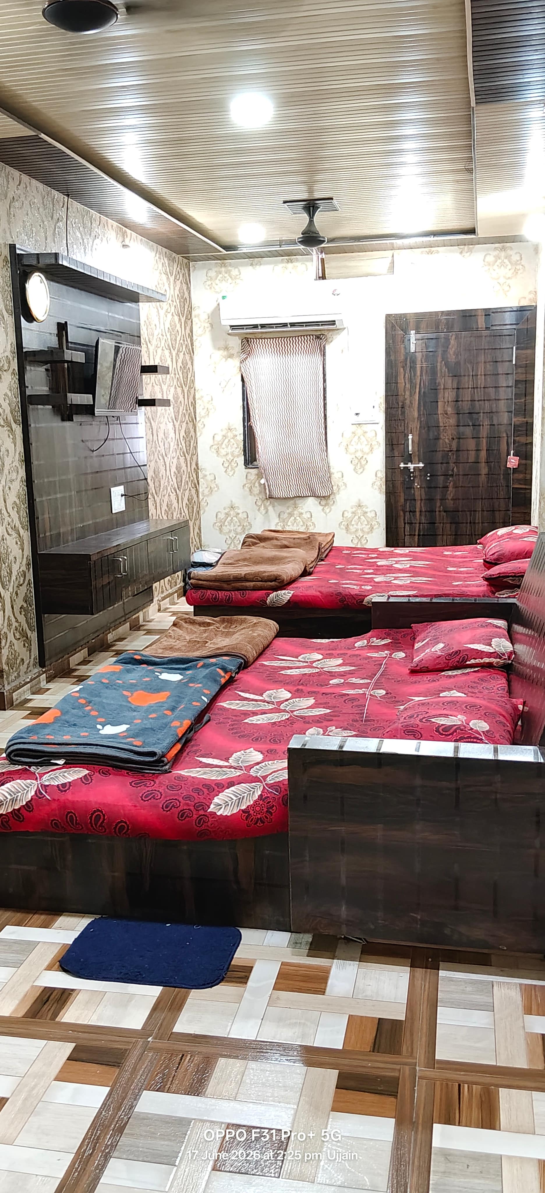 Rudraksh Home Stay - Tap to explore photos