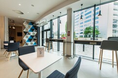 Holiday Inn Express Warsaw - Mokotow