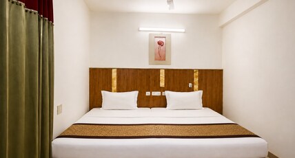 Luxe By Lotels Room Type - Standard Room with Air Conditioning