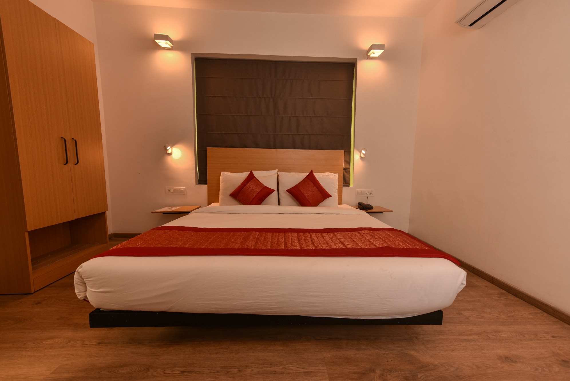 Vamika Residency Near Fortis & Max Hospital - Tap to explore photos