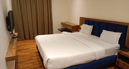 HOTEL AAJANEY PALACE Room Type - STANDARD ROOM
