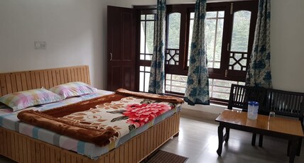 Gautam Guest House Room Type - Deluxe Room