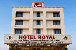Royal Palace Hotel