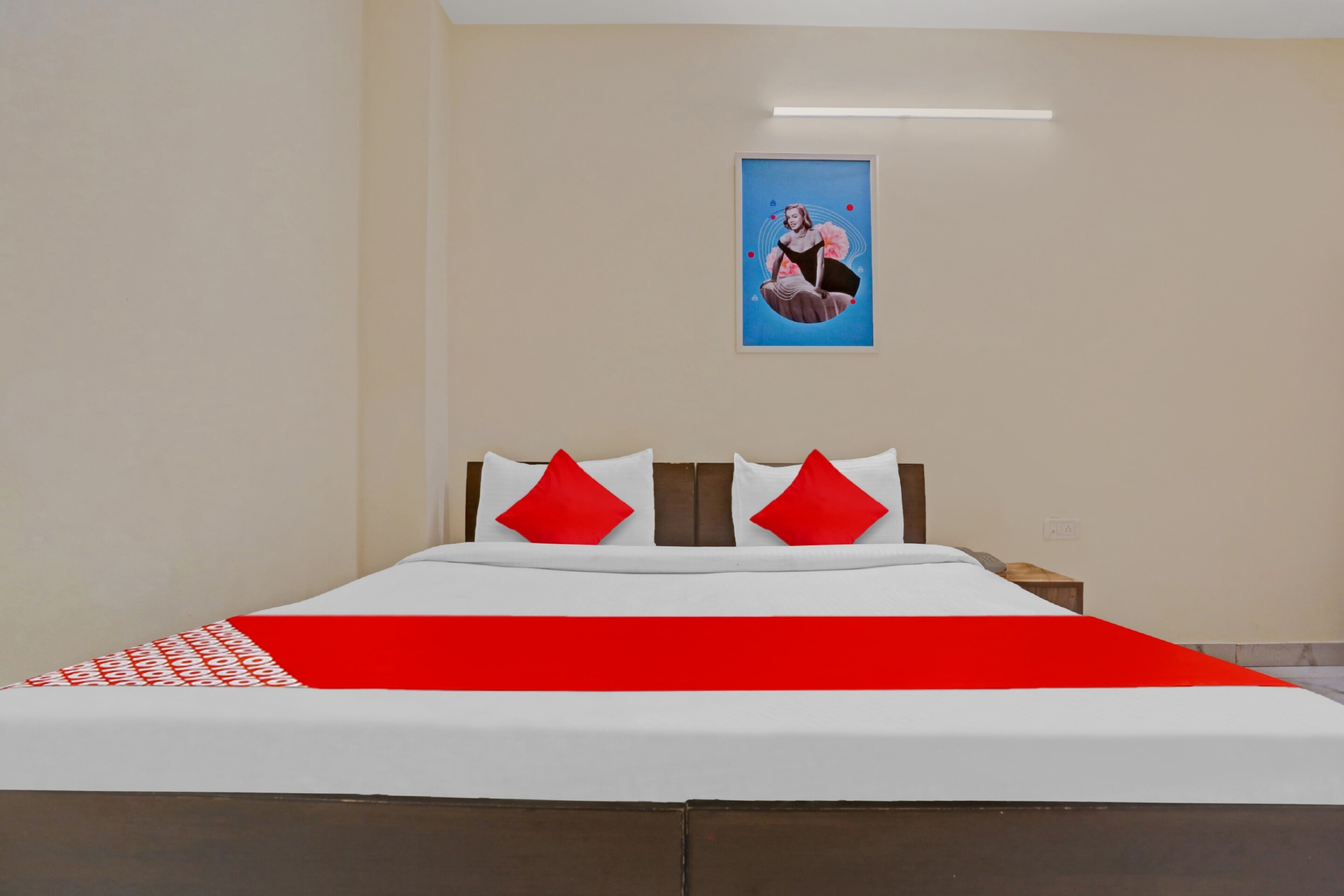 Hotel O OM VILLA RESIDENCY Near Lotus Temple - Tap to explore photos