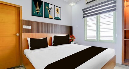 Collection O Market Road Ernakulam Room Type - Saver Double