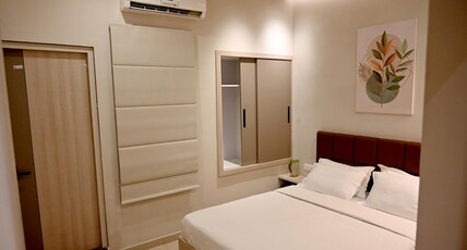 KK Residency Room Type - Deluxe Double Bed