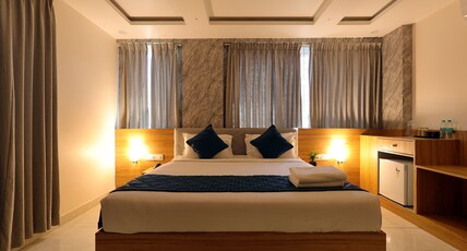 Hello Inn Room Type - Superior King