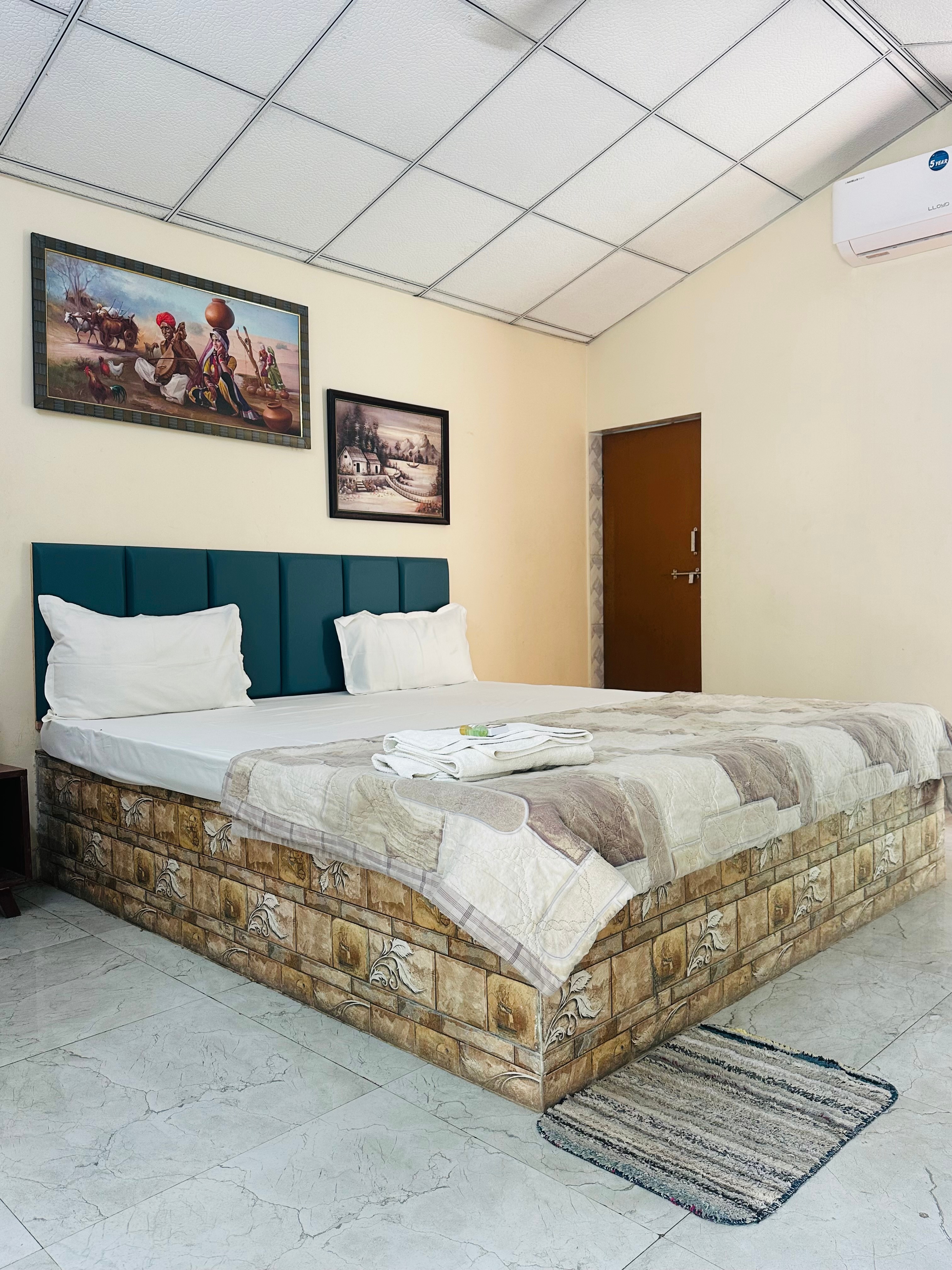 Dwarkesh Farm & Resort - Tap to explore photos
