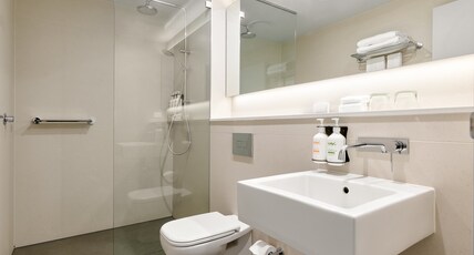 Holiday Inn WEST PERTH Room Type - 2 Single Beds Standard