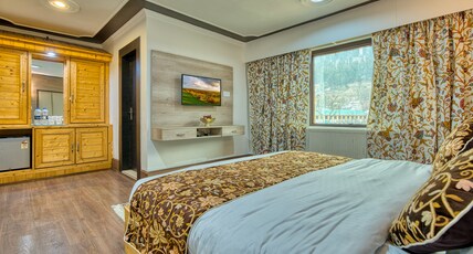 Hotel Baisaran Room Type - Deluxe Room