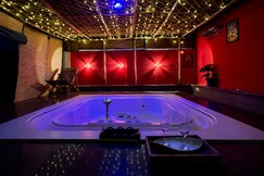 Address of HotJacuzzi -w/King Bed | Projector | BBQ | Gazebo | Posh