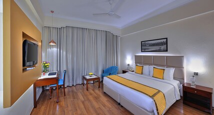 Hotel Clarks Shiraz Room Type - Superior Room King Bed