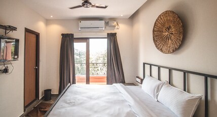 Amber Rooms Room Type - Premium Room With Balcony