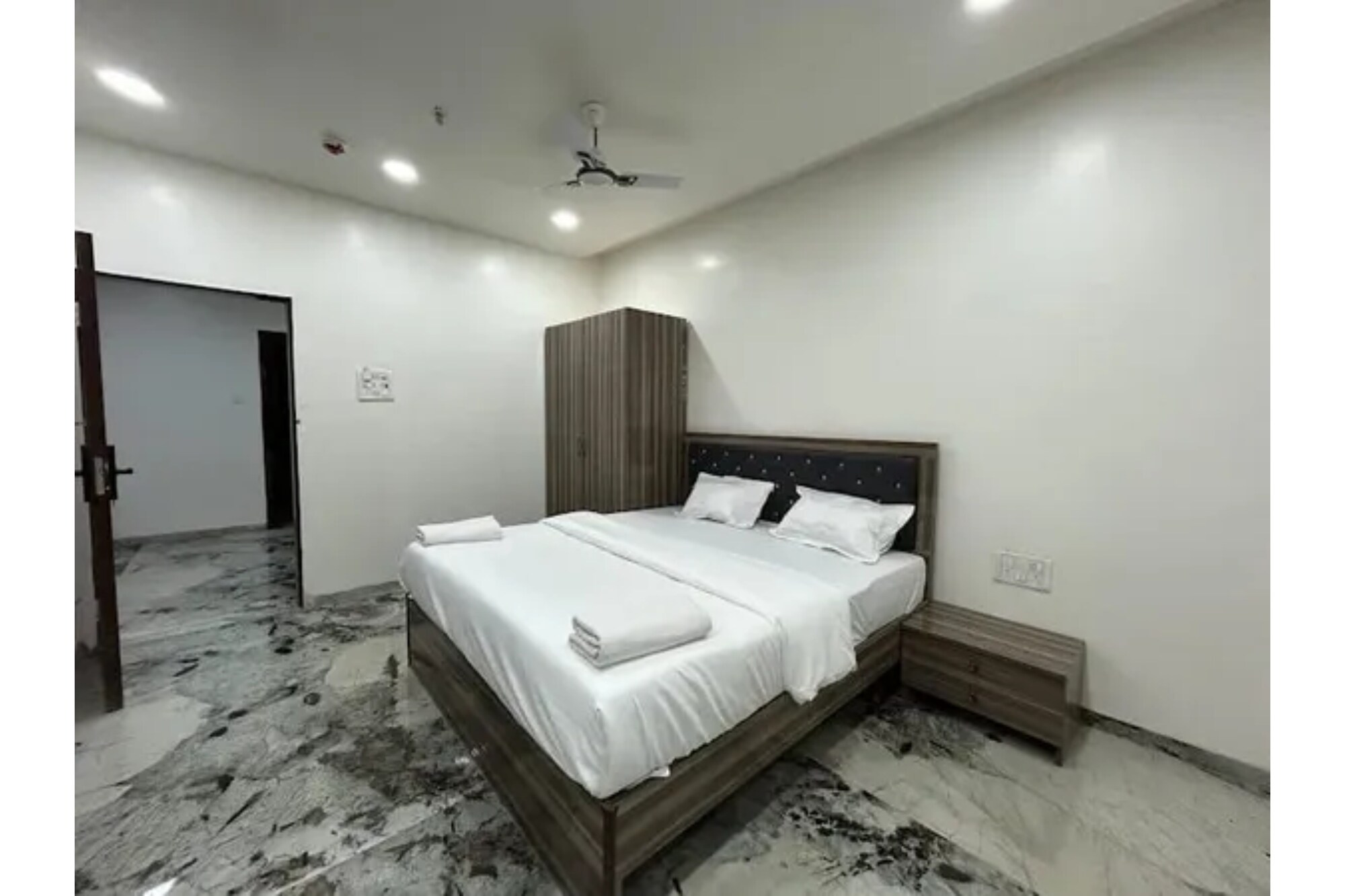 FabHotel Yash Residency II - Tap to explore photos