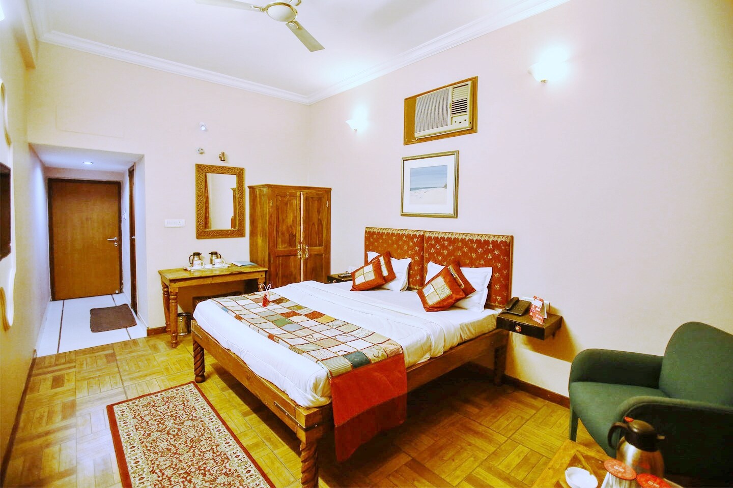Main gallery