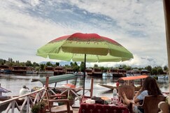 Quebec Group of House Boats