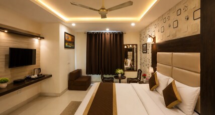 HOTEL THE BEST NEAR DELHI AIRPORT Room Type - Deluxe Room