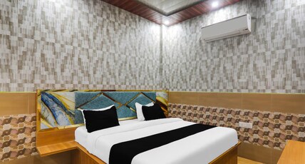 V K palace inn Room Type - Bedroom 3