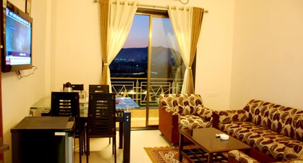 HOTEL MAHENDRA Room Type - Royal Suite