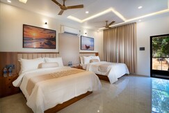 Saranvi resorts 1 BR GF near Beach by Homeyhuts