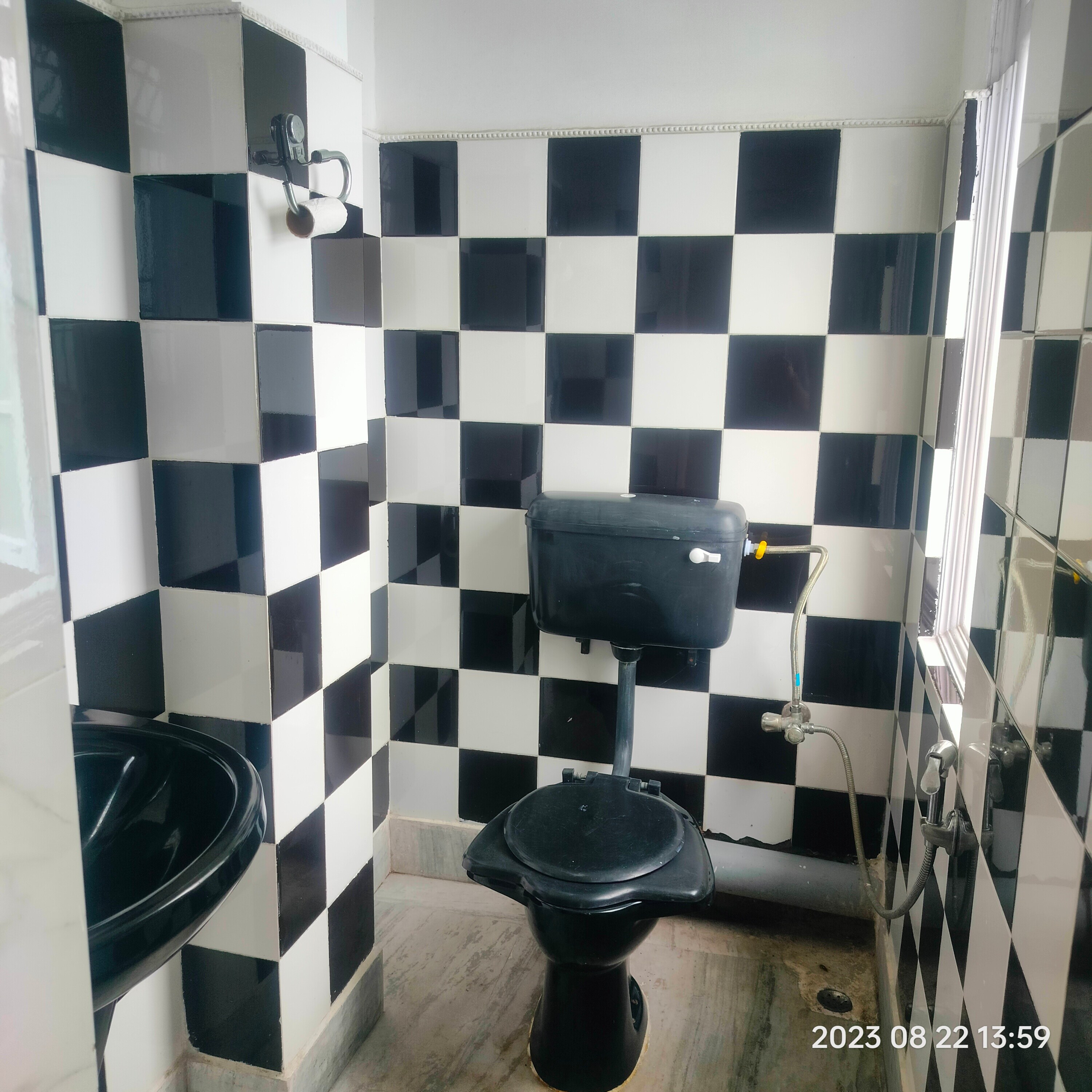 Hotel 9 Atop - 5 mins to MG Marg - Tap to explore photos