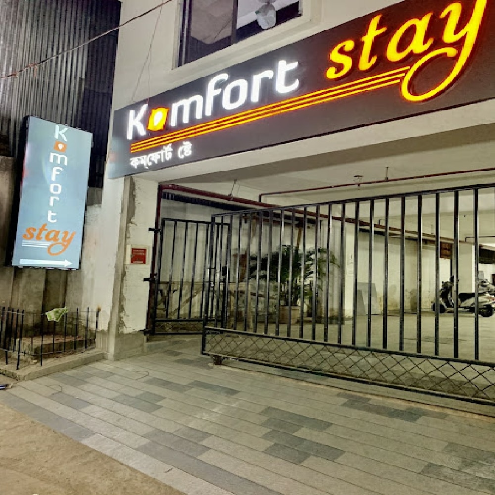 Komfort Stay - Tap to explore photos