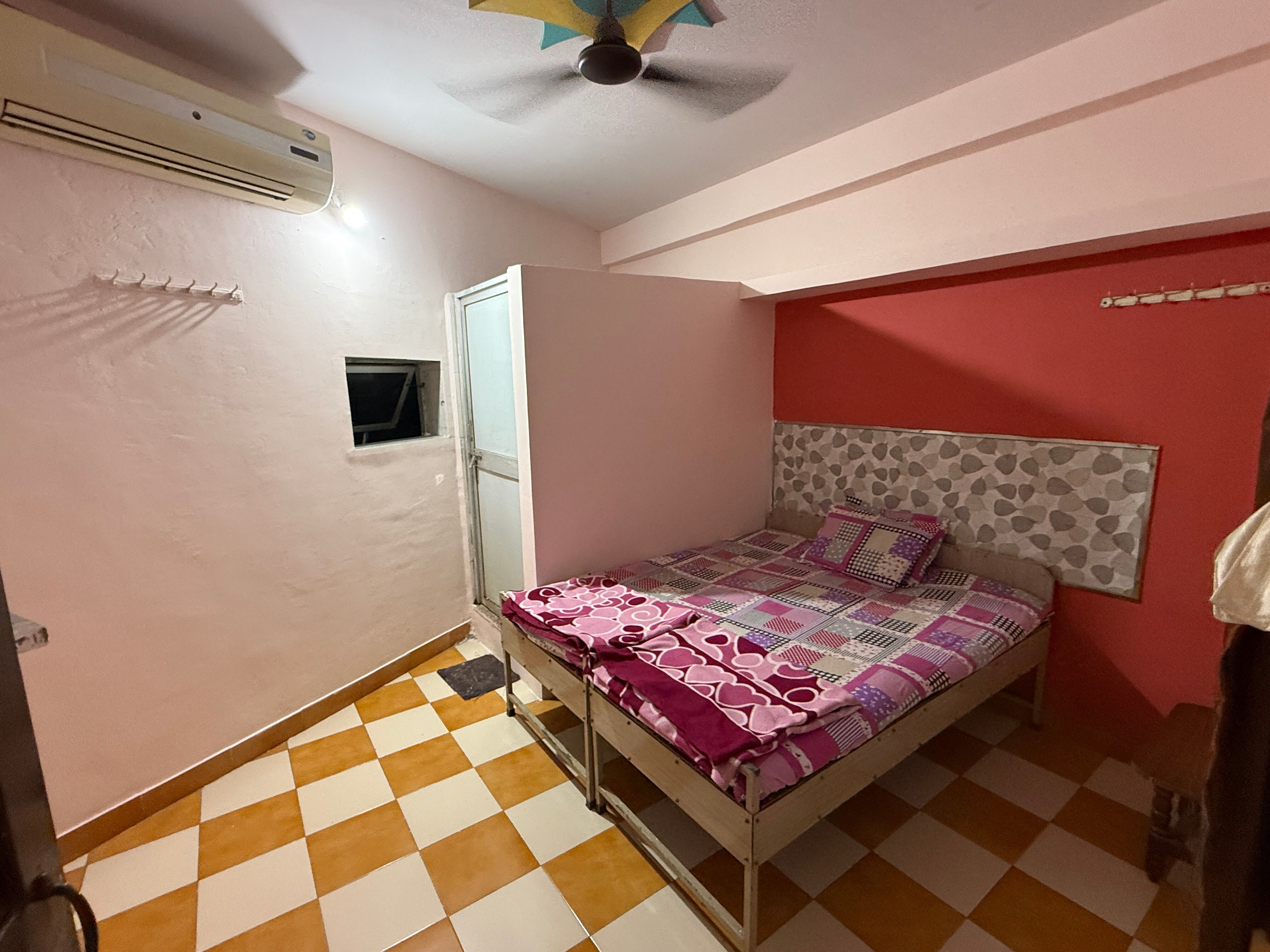 Krushnapriya Guest House - Tap to explore photos