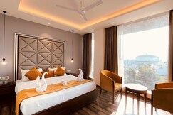 The Vilana Hotel @ 800m from Triveni Ghat