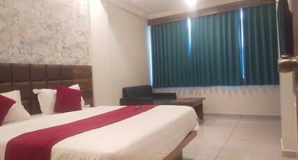 HOTEL RK ARCADE Room Type - DELUXE  ROOM