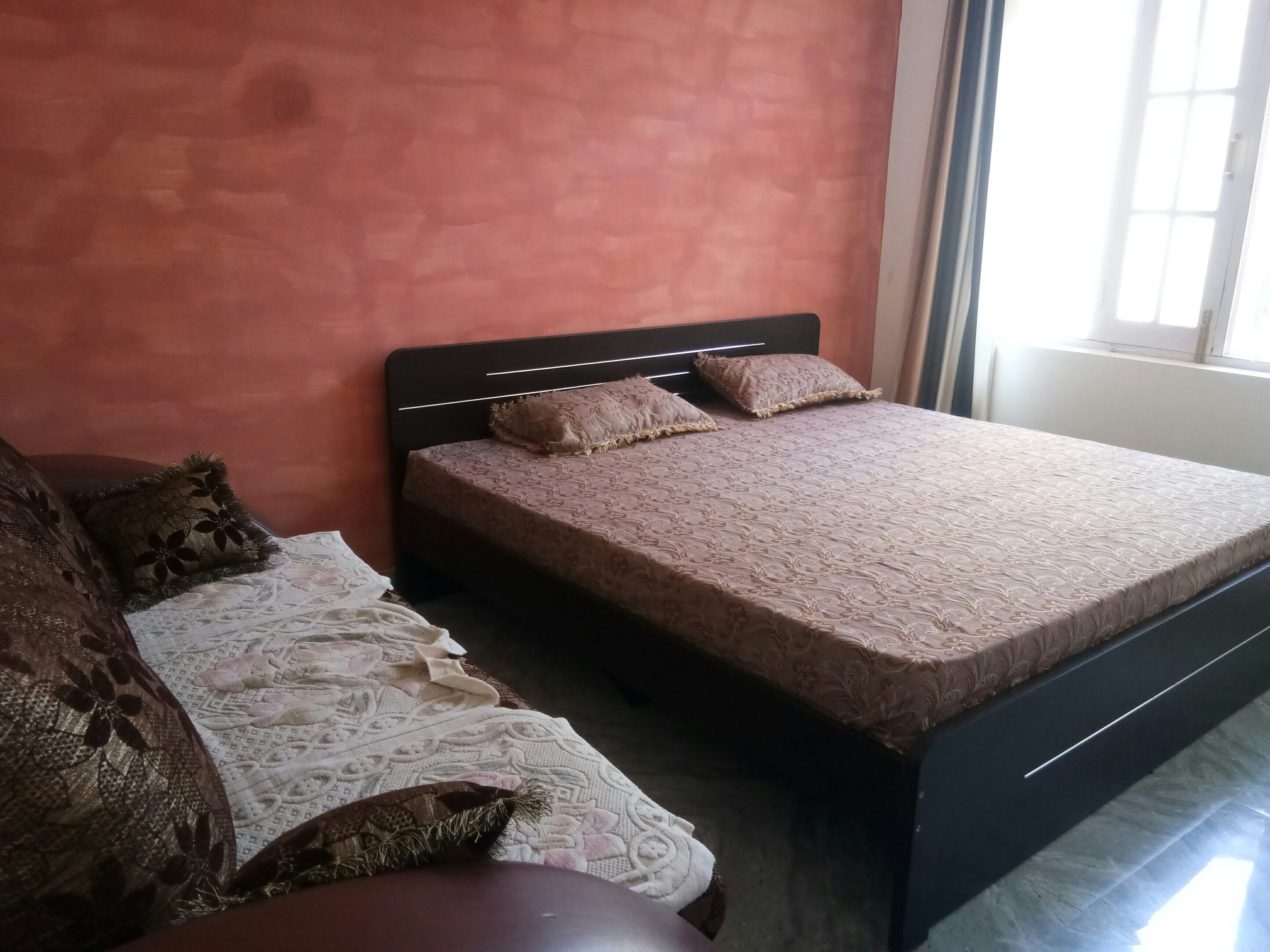 Foot Hill Homestay - Tap to explore photos